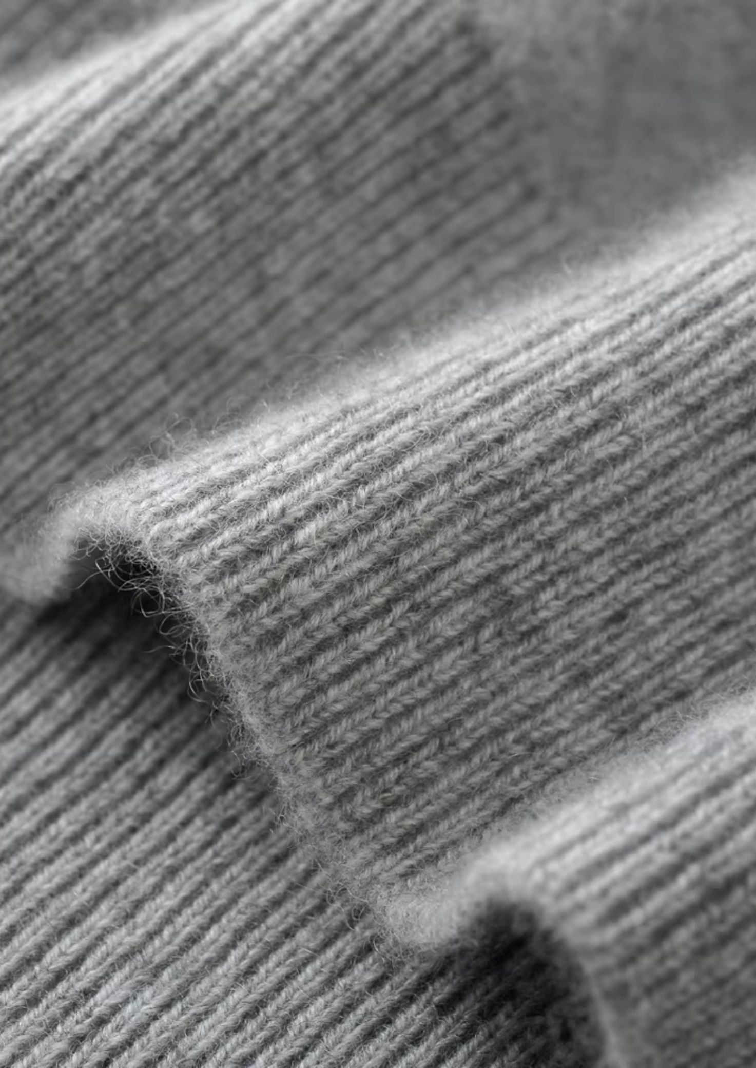 SERENNO Woll V-Ausschnitt Cardigan