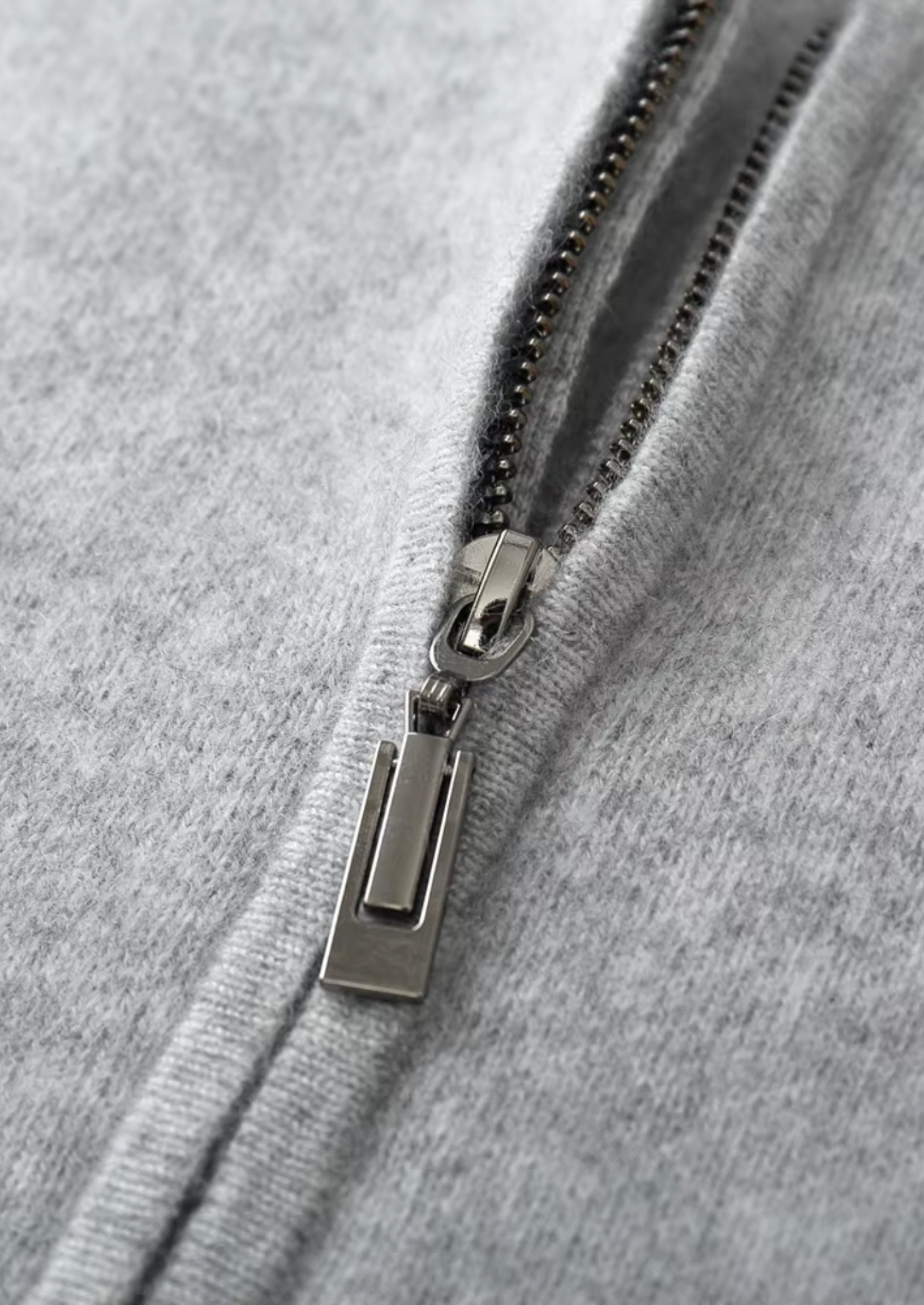 SERENNO Woll V-Ausschnitt Cardigan