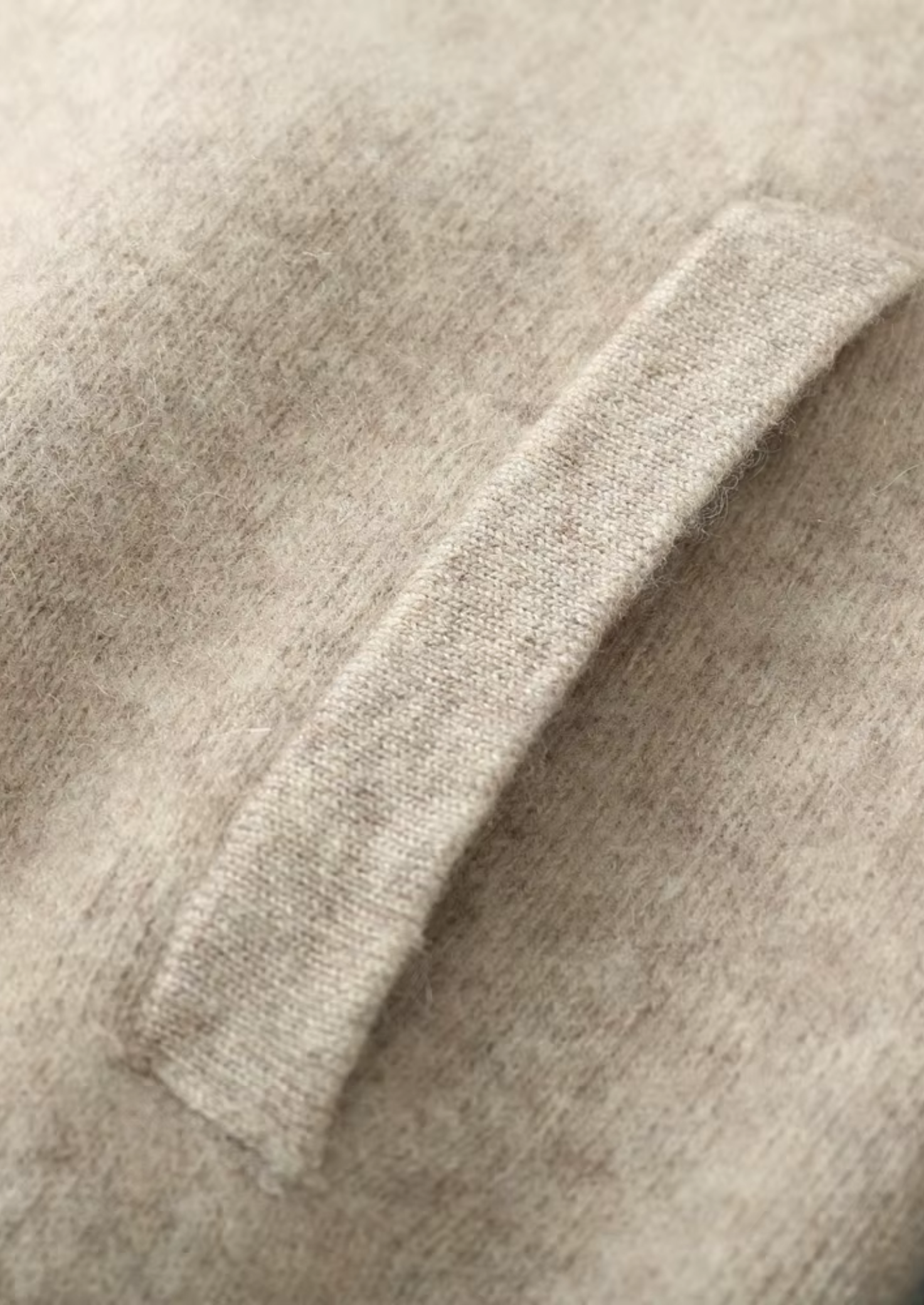 SERENNO Woll V-Ausschnitt Cardigan